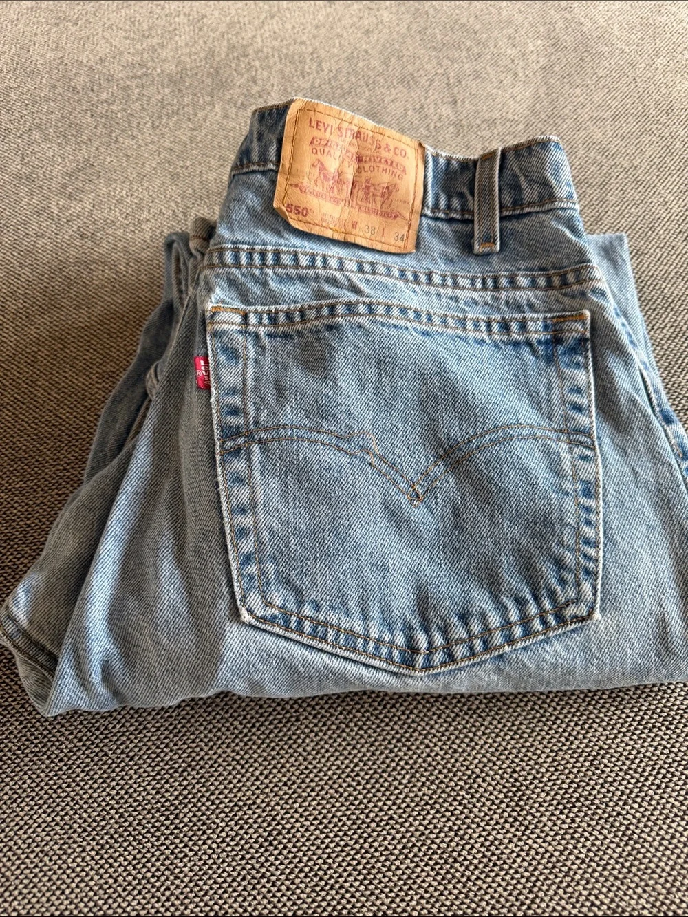 Levi's 550 Relaxed Fit Men's Light Blue Relaxed Fit Jeans Men sz 38x34